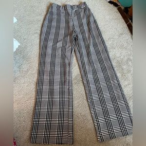 New without tags Plaid elastic waste pants